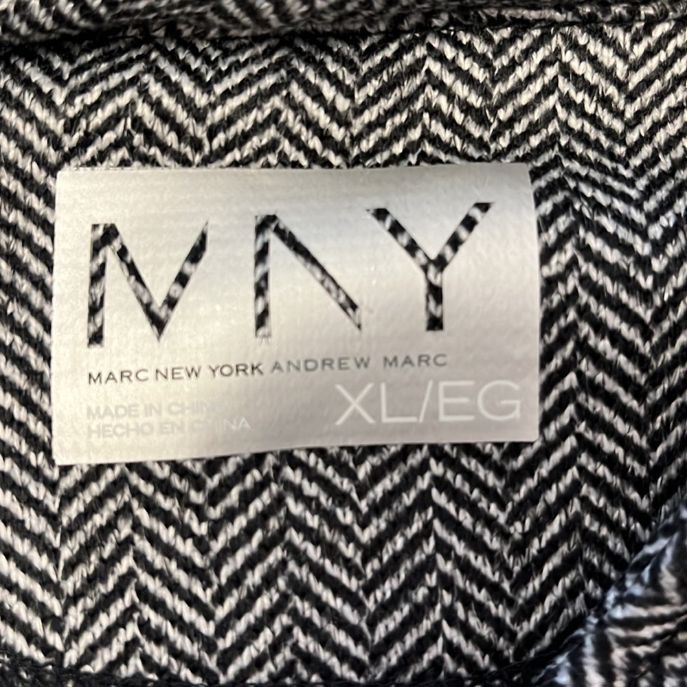 Jacket - Picture 3 of 5